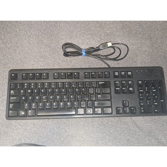 Dell SK-8120 Wired Quiet Typing Keyboard Multimedia Keys for Windows and Mac - Picture 1 of 15